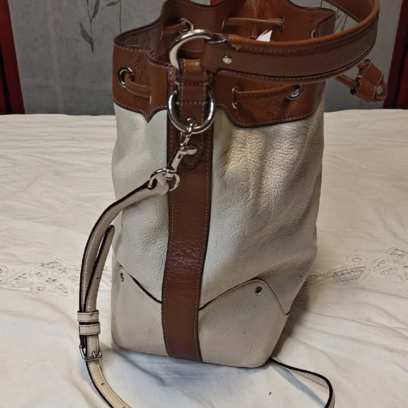 🧧 Coach Original Bucket Bag in Bicolor Leather - Picture 7 of 8